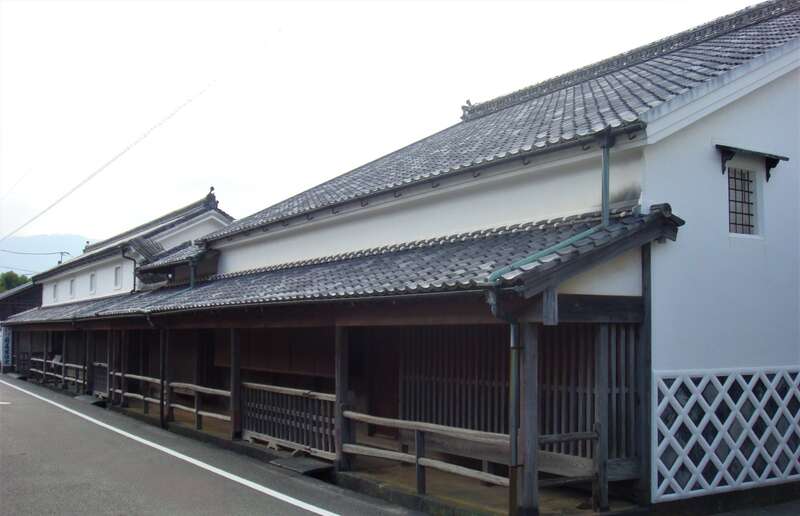 ツアー初登場！瀬つきあじの姿造り付き萩好み膳と萩城下菊家住宅秋の庭園特別公開＆八景遊覧めぐり　日帰り　3