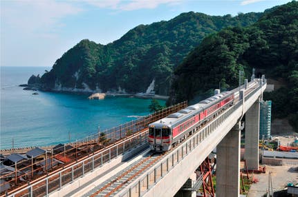 【東京駅・品川駅・新横浜駅発】 鉄道でめぐる　～西日本山陽山陰周遊～5日間