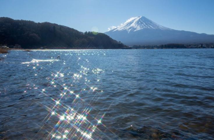 [上野/新宿発]訪れたいスポットとして人気の富士山と忍野八海をめぐり日本最大級のプレミアムアウトレットまで！山梨県ご当地ブランド牛の甲州ワインビーフのステーキに舌鼓！ 大満喫日帰りバスツアー！(英語ガイド付)1