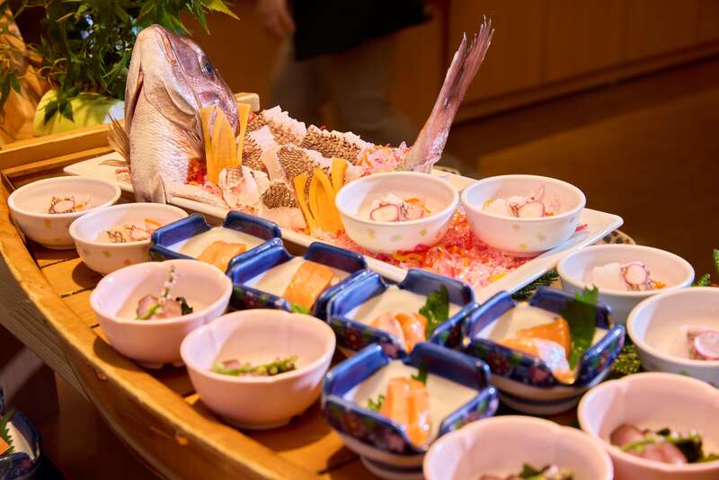 東京発】姫路城 日帰り・宿泊 ツアー 28,400円〜