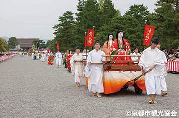 （ヒルトン京都集合）ガイド解説付！観覧席で見る「時代祭」とヒルトン京都　ランチビュッフェ　日帰り　都の1000年を振り返る一大ページェント1