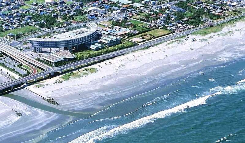 【群馬県内発】 約300万球の光と音楽の世界「東京ドイツ村イルミネーション」 海鮮乗っけ放題「海鮮重」食べ放題1