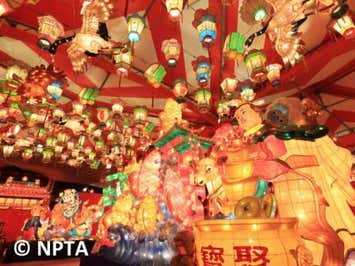 【ジャンボマーチ／添乗員同行】◆JR名古屋駅発着！長崎ランタンフェスティバルと白銀の世界イルミネーションで光輝くハウステンボス 3日間