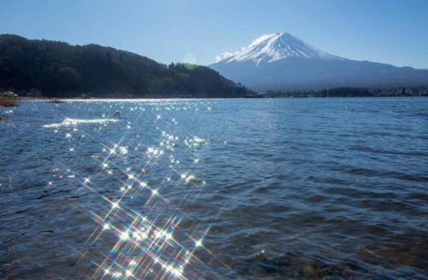 [上野/新宿発]訪れたいスポットとして人気の富士山と忍野八海をめぐり日本最大級のプレミアムアウトレットまで！ 大満喫日帰りバスツアー！(韓国語ガイド付)1