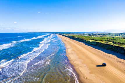 【山形県・新幹線駅（新庄駅～米沢駅）発】 「今行ける能登」団体旅行応援キャンペーン利用 「のと鉄道」乗車と「能登金剛 巌門」クルージング・気多大社・金沢兼六園・永平寺・片山津温泉（３日間）