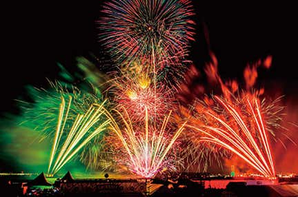 (西宮北口発)夏の夜空を彩る泉州夢花火 大阪最大級の海上花火 日帰り ここが違う!うれしい2食付!※昼1回・夕1回(内弁当1回)