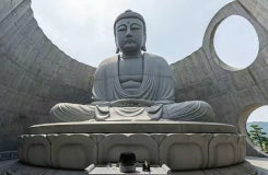 ★全日催行決定★[札幌発]北海道神宮・白い恋人・中央卸売市場・頭大佛・滝野すずらん公園・三井アウトレットを満喫！3