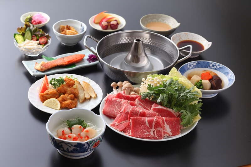 【福井県内発】 源泉かけ流し天然にごり湯温泉の硯川ホテルと軽井沢・信州　季節のフルーツ食べ放題　2日間2