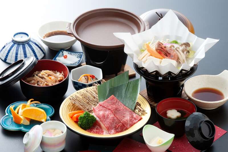 【茨城県内発】 呼子のイカ！佐賀牛！牡蠣！グルメと絶景の西九州ごちそう街道！太宰府天満宮と伊万里・唐津・長崎３日間2