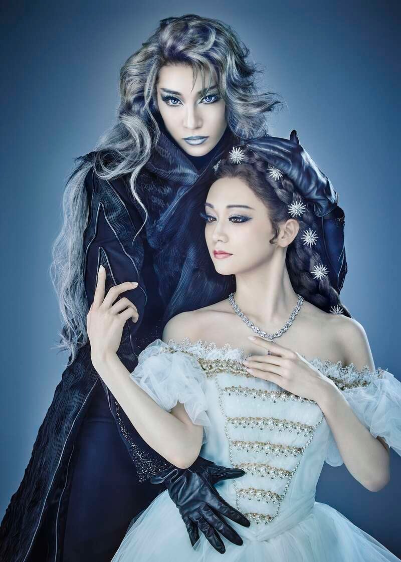 【倉吉・ハワイ・鳥取 発】 《宝塚大劇場》S席で見る花組公演  『エリザベート－愛と死の輪舞（ロンド）－』観劇 日帰り2