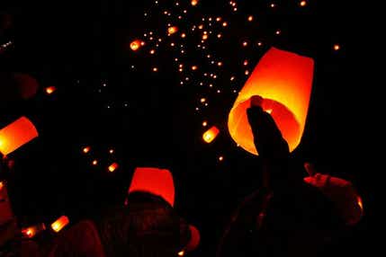 【茨城県内発】 願いをのせて雪国の夜空に舞う幻想的な光 「新潟・津南スノーランタンナイト」２日間