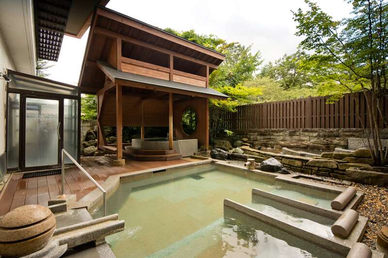 【静岡県内発】 「天下の名湯」に約20時間滞在！ 湯ったり！のんびり！草津温泉　2日間2