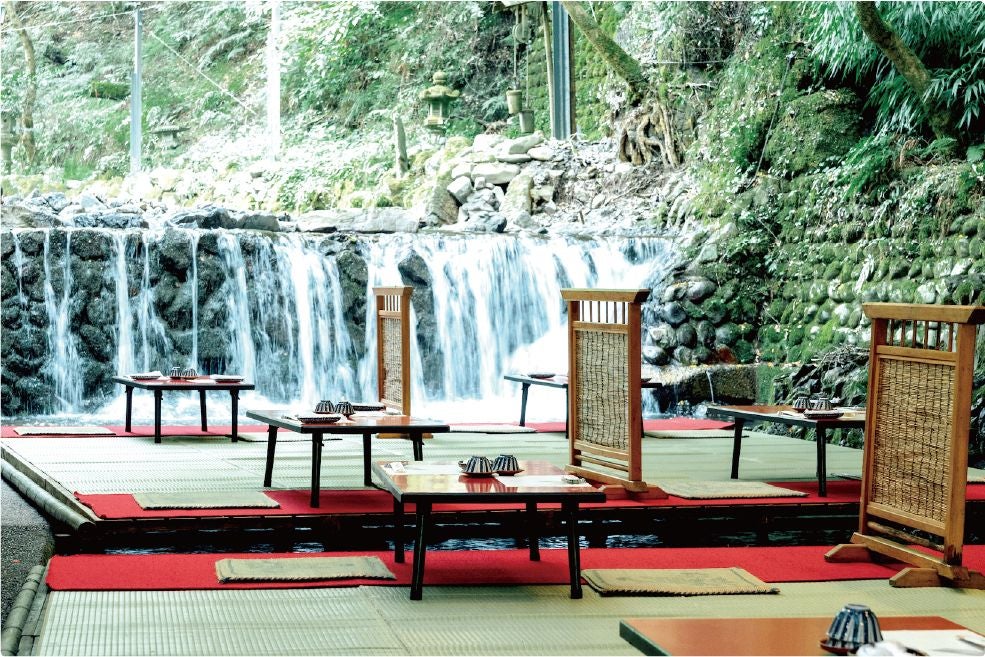 ＜京都＞京都で楽しむ大人の納涼　京の奥座敷 貴船の川床料理と貴船神社【明石･西神中央･緑が丘出発】1