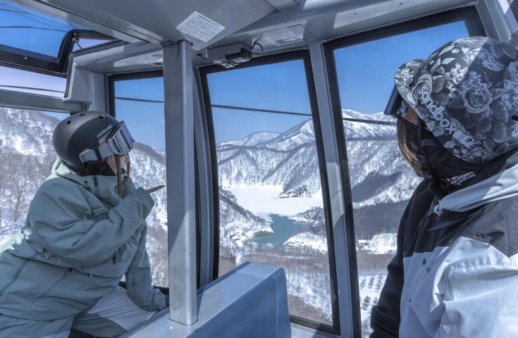 [新宿発]【往復バスで行く】朝発 Mt.Naeba(苗場・かぐら共通)日帰り3