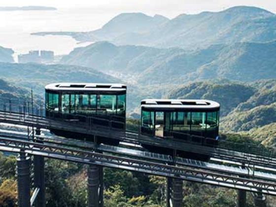 【日帰り／博多発着／添乗員同行】 ゴールデンウィーク出発！ ★西九州の海めぐり観光列車★ふたつ星4047で行く長崎の旅 ～異国情緒漂う長崎と長崎稲佐山スロープカーで稲佐山展望台へご案内～3