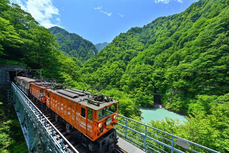 【大阪駅・新大阪駅・高槻駅・京都駅・敦賀駅発】立山黒部アルペンルート通り抜け・黒部峡谷鉄道トロッコ列車と上高地＆飛騨高山・宇奈月温泉３日間3