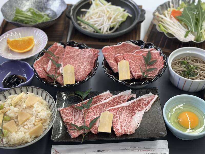 【JR福山駅発】春のときめきミステリー！浮かぶいちごと贅沢ランチの旅　日帰り3