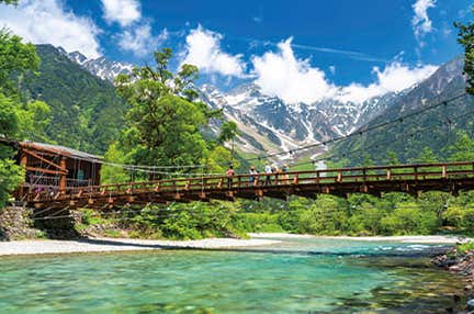 ＜新宿発＞計4食付き　おてがる日本三名泉のひとつ下呂温泉と清涼の上高地・飛騨高山　2日間　上高地もお弁当付きでご案内！