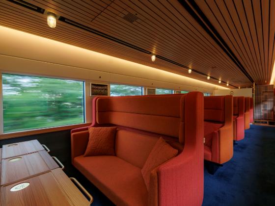 【西鉄旅行・列車貸切特別企画/博多駅発着/添乗員同行】2026年10月31日(土)出発／幻の豪華列車「或る列車」と全席グリーン席の特急「いちろく号」 二つの貸切列車を愉しむ旅 別府鉄輪温泉おにやまホテルに泊まる1泊2日3