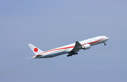 【札幌市内発】ブルーインパルス飛行展示決定♪2026千歳基地航空祭「千歳のまちの航空祭」日帰りバスツアー≪基地内の駐車場利用でラクラク♪≫