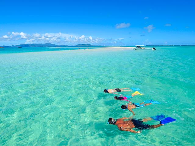 ■2日目午後：幻の島上陸＆シュノーケルツアー付　組合せ自由自在の人気ツアー！石垣島・竹富島・西表島ホテルチョイスプラン3泊4日3