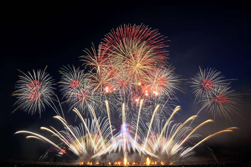 【岩手県内発】 大曲の花火－春の章－ 「新作花火コレクション2025　世界の花火・日本の花火」　日帰り1