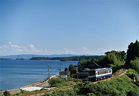 七尾湾・能登半島を望む贅沢なお宿 和倉温泉のと楽と能登半島を巡る