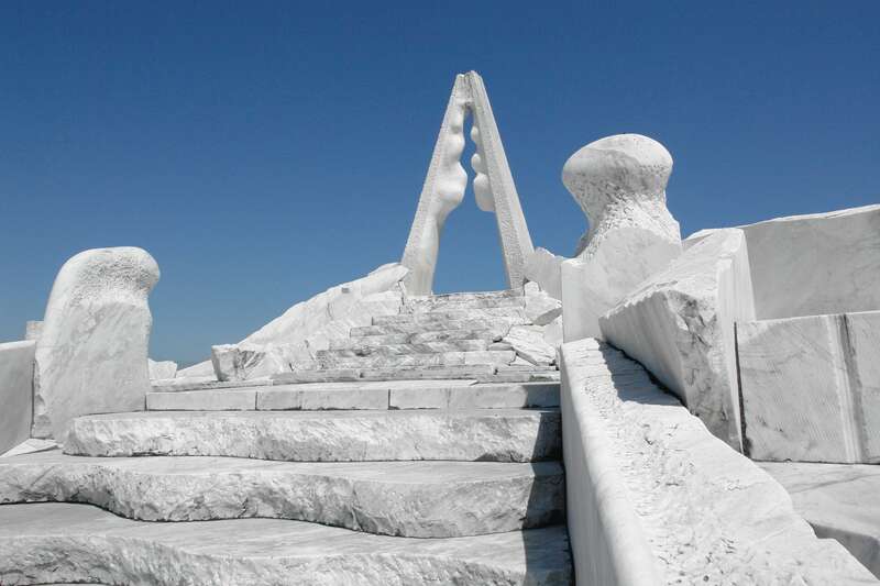 【出雲・斐川・松江・米子発】大三島藤公園・耕三寺・未来心の丘としまなみミニクルーズ　日帰り2
