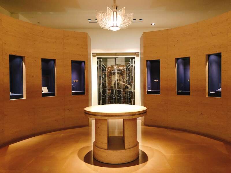 【静岡県内発】 母の日ミステリー ～いつも頑張ってるお母さんへ！カーネーション2本付♪～3