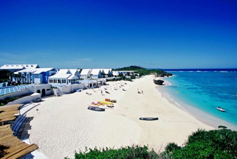 【秋田空港発】 与論島　沖永良部島　徳之島　奄美大島　加計呂麻島　奄美群島5島めぐり（7日間）3