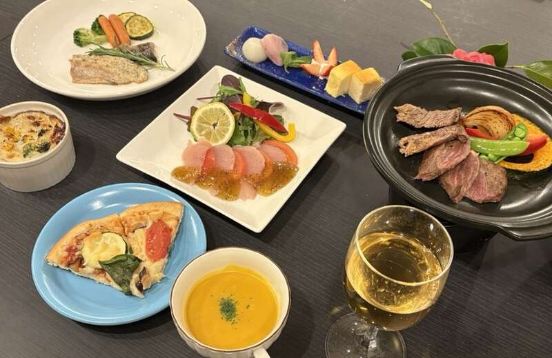 【福島県内発】 秋の虹色ガーデンと秘湯〇〇温泉で洋風懐石御膳 　敬老の日ミステリーツアー 日帰り3