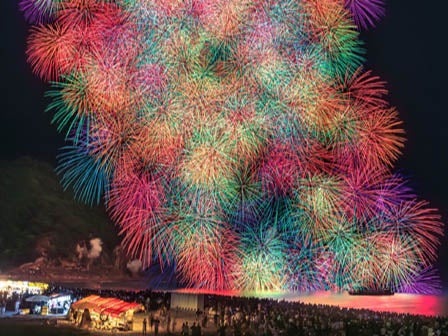 中部発　日帰り　古い歴史と伝統の大迫力花火絵巻　熊野大花火大会　＜日帰り夜行プラン＞1