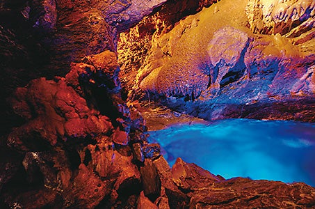 ≪JR利用≫豊橋祇園祭花火大会を桟敷席で鑑賞・豊川稲荷・火の神様の総本宮　秋葉神社　2日間　土日で行けるツアー！豊橋市内当社基準Aランクホテル利用1