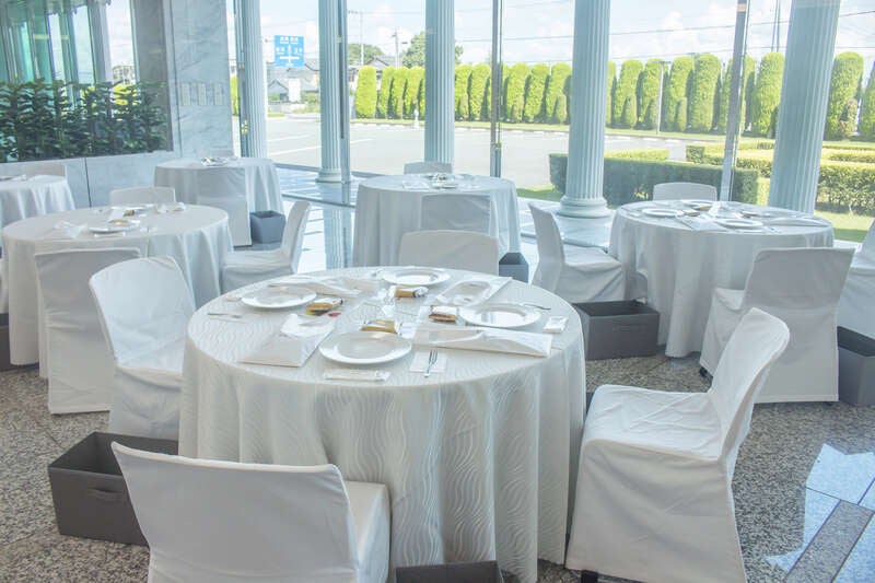 【千葉県内※銚子・茂原発着ルートを除く発】 *。予約困難！ガトーフェスタハラダスイーツバイキング*。 ＆こんにゃくパークバイキング・解説員付き富岡製糸場見学　日帰り3