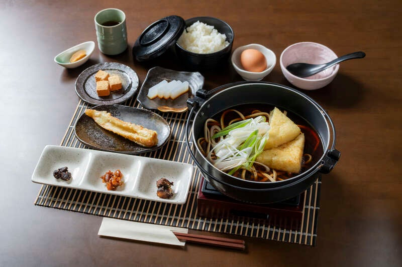 【静岡県内発】 全国有数の紅葉名所『香嵐渓』　老舗「カクキュー」八丁味噌工場見学と味噌煮込みうどんの昼食2