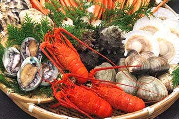 【房総３大海の幸＆３大絶景＆３大道の駅を１日で満喫！/横浜発】浜焼の究極版！南房総海の三大王者(伊勢海老・あわび・ズワイガニ)食べ放題！バスツアー