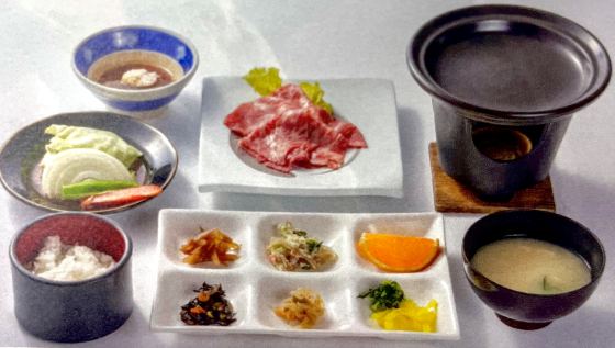 【バスハイク／天神発着】 添乗員同行 旬のシャインマスカット・巨峰・梨 食べ放題！ 佐賀バルーンミュージアムと 新オープン！グラウンズ吉野ヶ里3