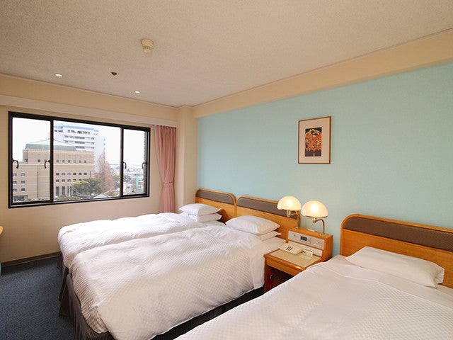 ■【福岡空港利用】日本四大朝市とも称される呼子の朝市に行ってみよう！滞在中レンタカー＆呼子朝市クゥ～ポン付き！ホテルニューオータニ佐賀＆福岡市内3泊4日3