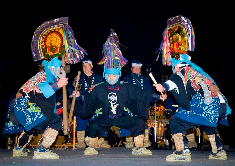 【静岡・新富士・三島発】 白銀世界の津軽鉄道ストーブ列車と八甲田ロープウェーの樹氷 黒いダイヤ「大間マグロ」などの青森グルメ３日間3