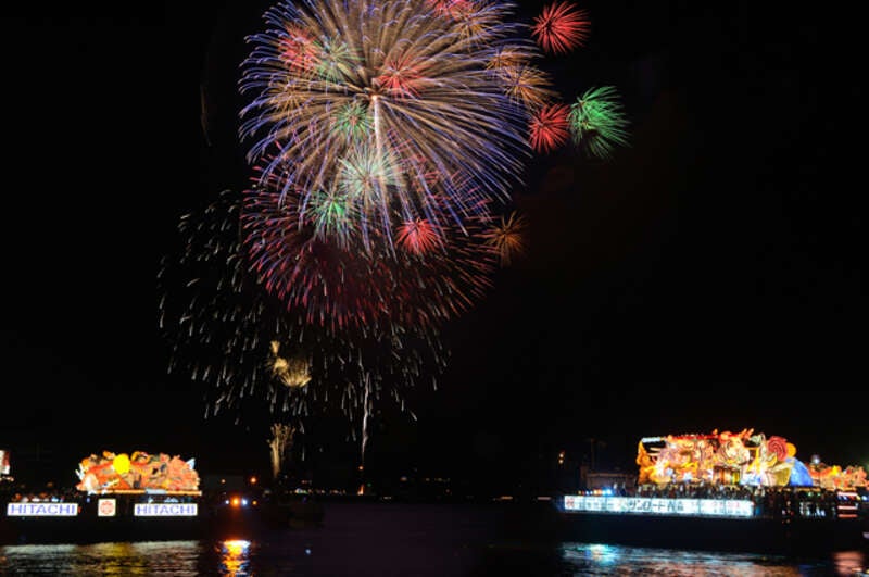 【福井県内発】 【往復新幹線利用】青森ねぶた海上運行と東北三大夏祭り（秋田竿燈・青森ねぶた・仙台七夕）　3日間1