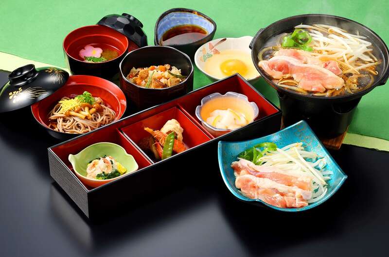 【福岡・熊本県内／博多駅・小倉駅発】 とっとり花回廊と大根島 由志園の池泉牡丹・出雲大社・足立美術館 ２日間3