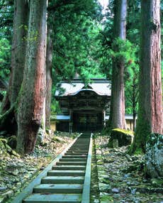 【山形県・いなほ駅発】 新春！古都金沢連泊と永平寺・飛騨高山・世界遺産白川郷３日間