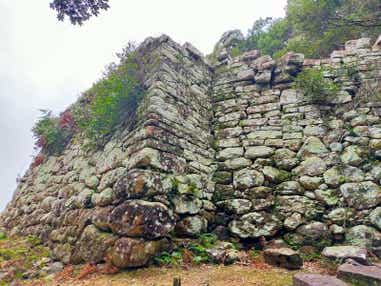 【青森空港発】 《続日本100名城めぐり》長崎編  4日間   ～福江城跡、原城跡、金田城跡～