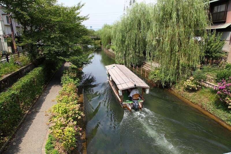 【旭川空港発】 《お一人様1室／バス席２席利用》きままにお花見一人旅　世界遺産・姫路城と幕末志士の京都を訪ねて（3日間）2