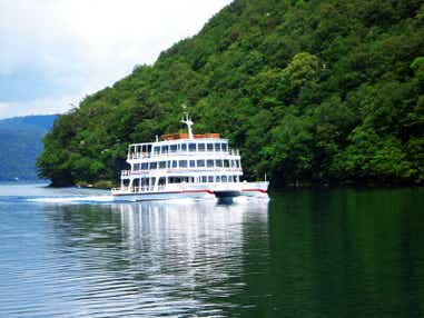 【伊丹空港発着】 東北ゴールデンルート 十和田・奥入瀬・中尊寺・角館・松島 3日間