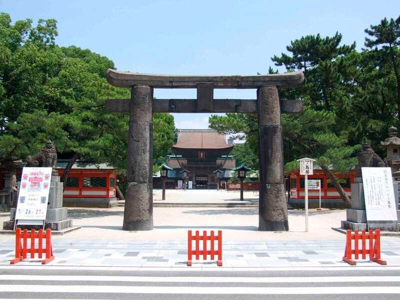 【道の駅仁保の郷発】 【山口東部読売会愛読者旅行】筥崎宮・あじさい苑とホテル日航福岡ランチ＆デザートビュッフェ日帰り2