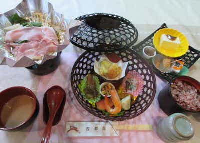 【京都・滋賀エリア発着】新春!「奈良監獄ミュージアム by 星野リゾート」と 世界遺産“春日大社”と奈良公園 日帰り