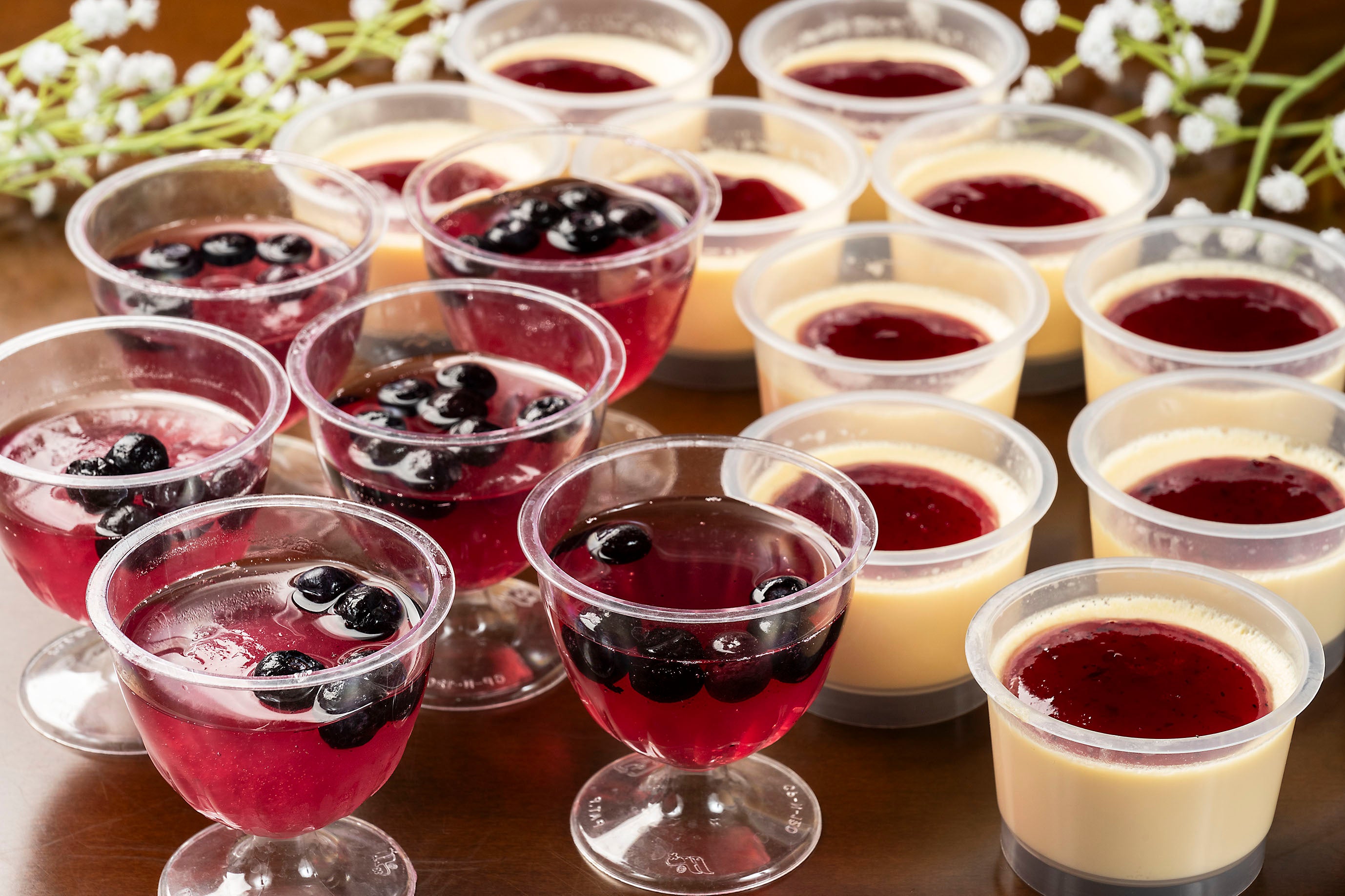 【埼玉県内発】 桃も！メロンも！ブルーベリーも食べ放題♪ ブランド牛＆豚のグルメランチミステリーツアー 日帰り3