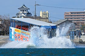びわ湖で大迫力の水陸両用バスと長浜黒壁スクエア散策