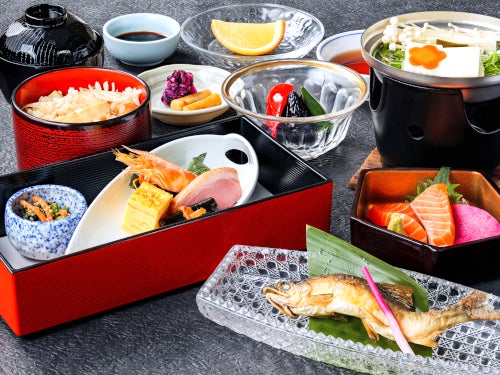 【名古屋発】しょうざんリゾート京都の渓涼床で本格京会席＆七夕風鈴まつり＆下鴨神社で涼む糺の森2